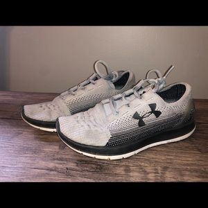 Women’s under armour tennis shoes